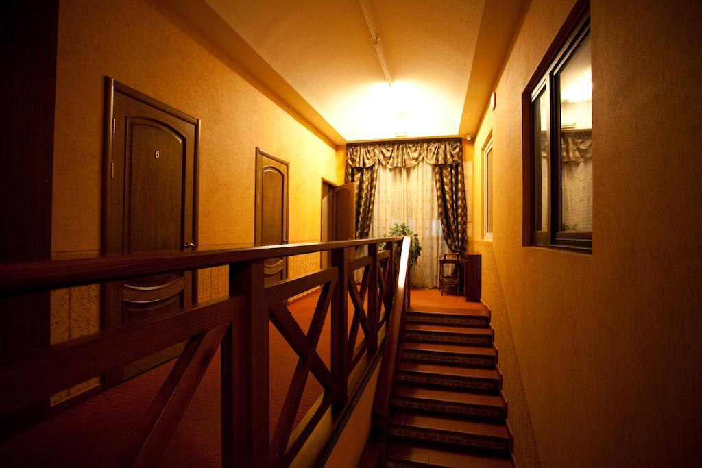 John Hughes Hotel Ντονέτσκ Εξωτερικό φωτογραφία